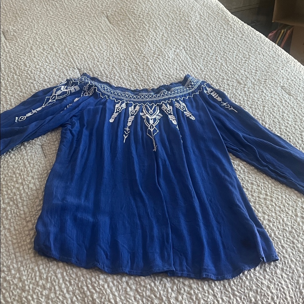 Chic Blue Women's Blouse with Embroidery